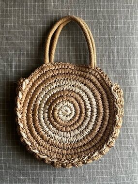 Handwoven Round Straw Tote Bag in Natural Tan